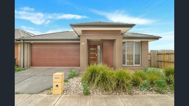 19 Holly Green Circuit, VIC 3029