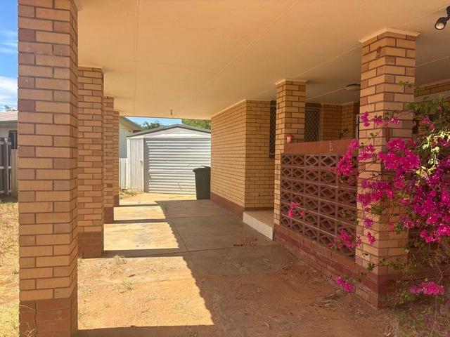 18 Skipworth Street, WA 6701