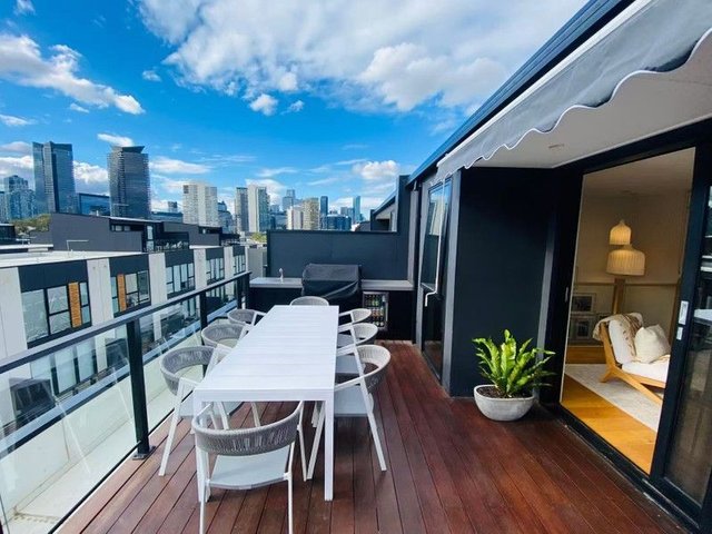 16 Kitchen Rd, VIC 3207