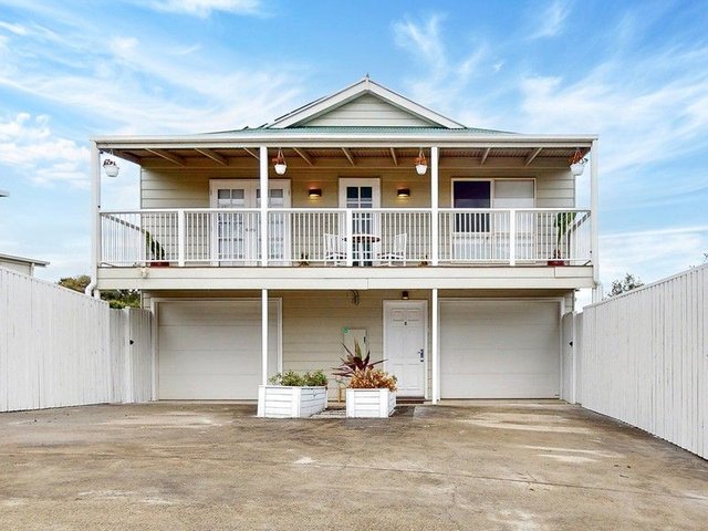 8 Roundelay Court, QLD 4037