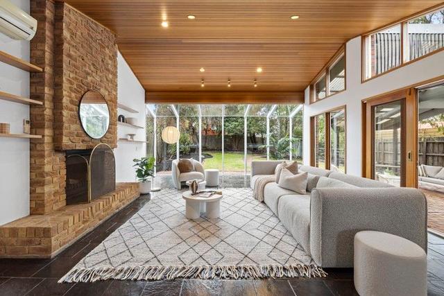 22 McIndoe Parade, VIC 3195