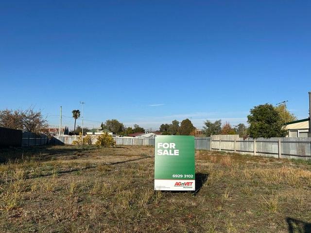 13 Day Street, NSW 2658