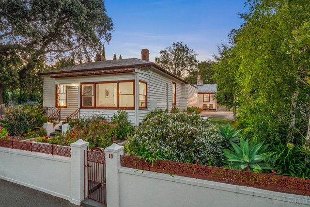 18 Gellibrand Street, VIC 3225