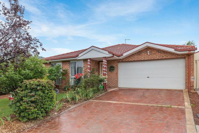 14 Hobday Place, ACT 2615