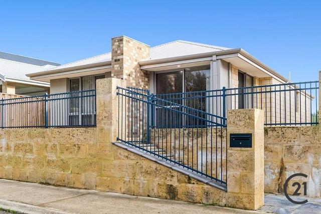 12 Shearwater View, WA 6210