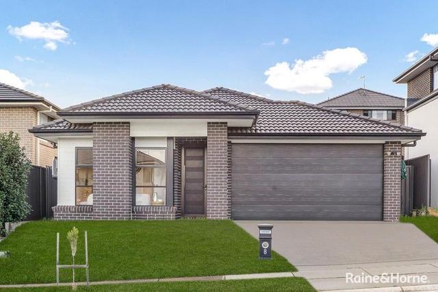 8 Whipper Street, NSW 2765