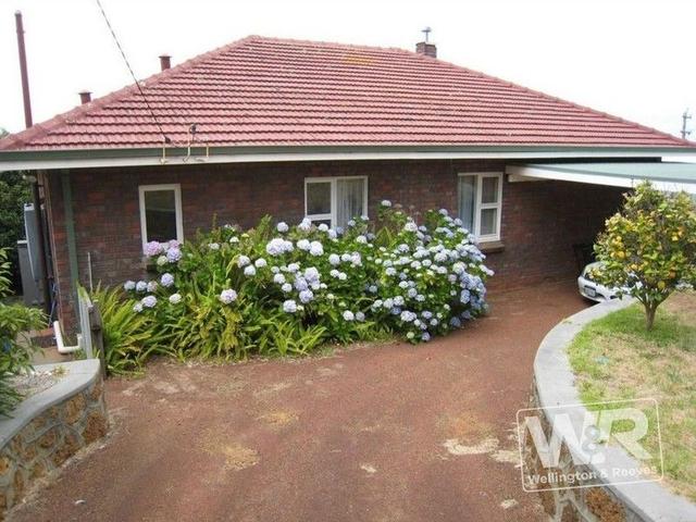 242 Serpentine Road, WA 6330