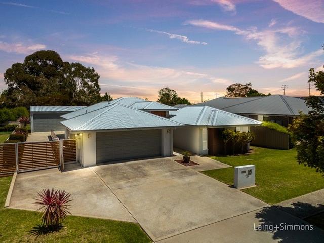 10 Holmfield Drive, NSW 2350