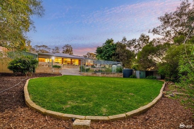 42 Carradine Road, WA 6112