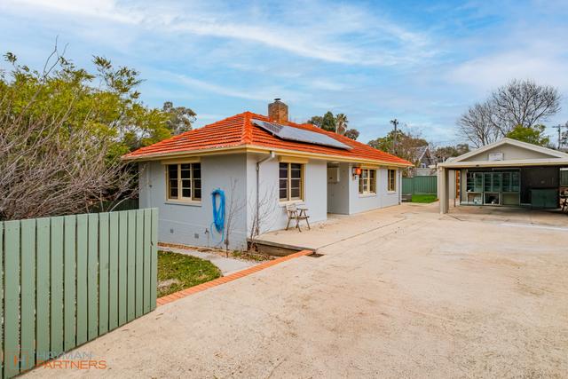 14 Arinya Street, ACT 2604