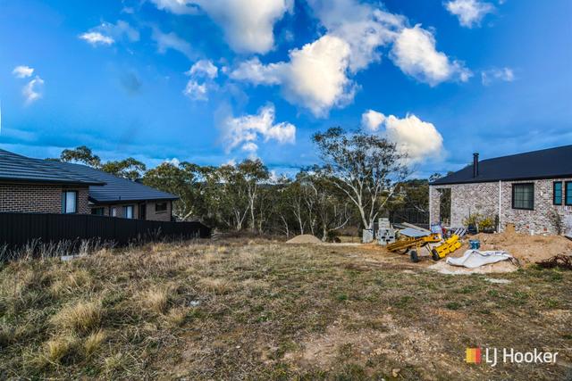 77 Henning Crescent, NSW 2845