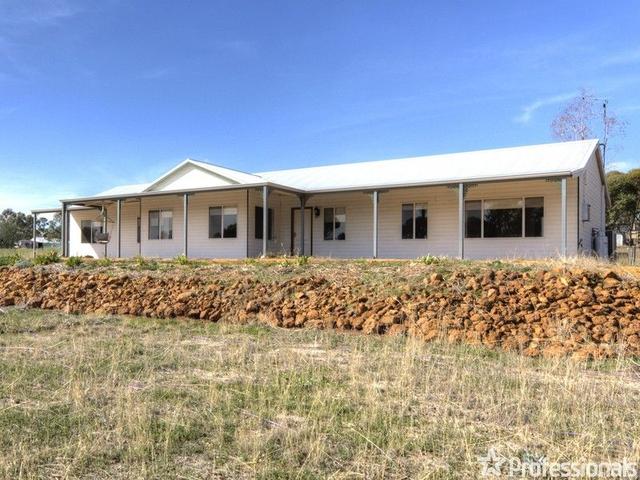 90 Panmure Road, WA 6302