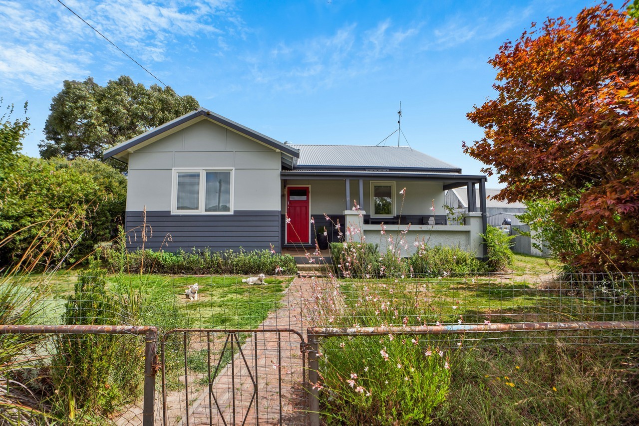 19 Denham Street, Crookwell NSW 2583 Allhomes