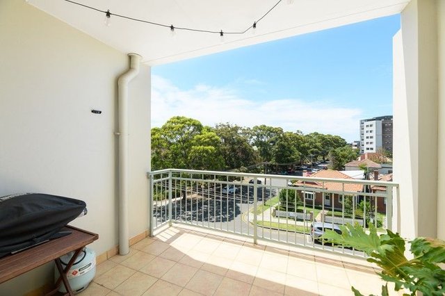 18/2-4 Adelong Street, NSW 2232