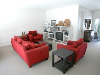 Lounge (2004-11-18)