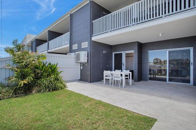 2/10 Michigan Way, QLD 4740