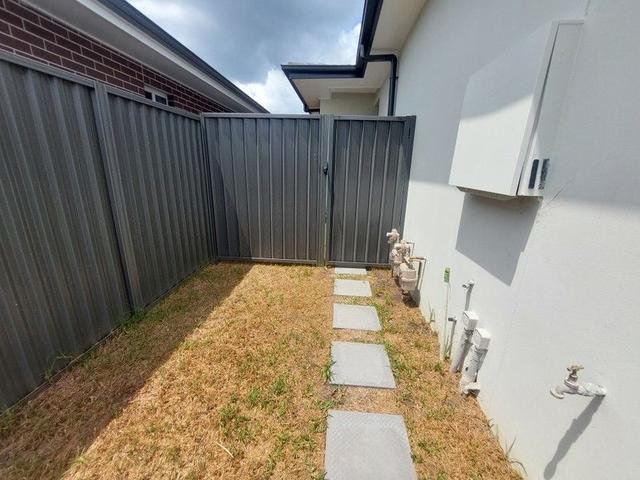 11a Correa Cct, NSW 2557