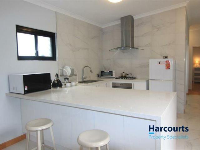 8 Westminster Court, WA 6155