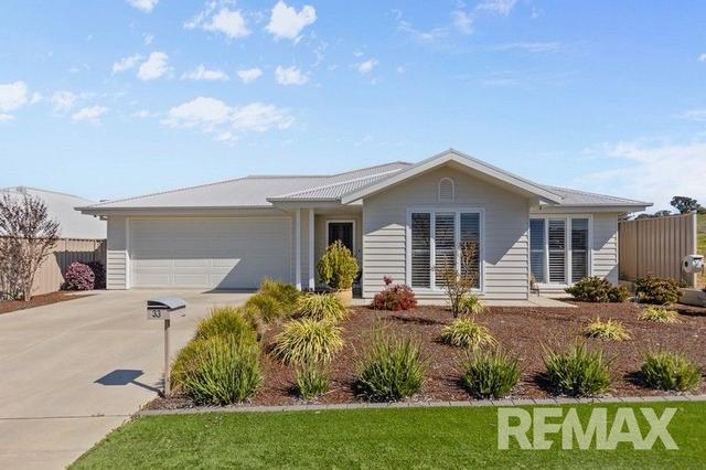 33 Chang Avenue, NSW 2650