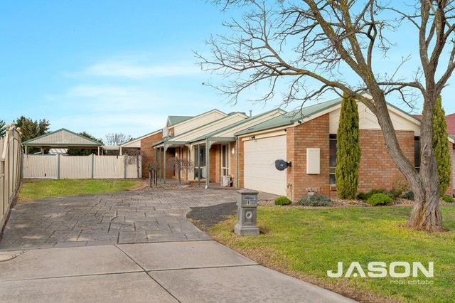 8 Urquhart Court, VIC 3059