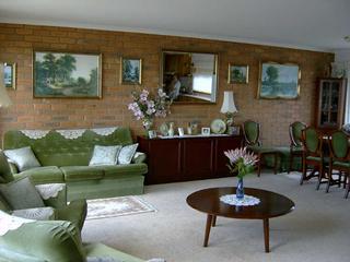 Lounge (2005-06-28)