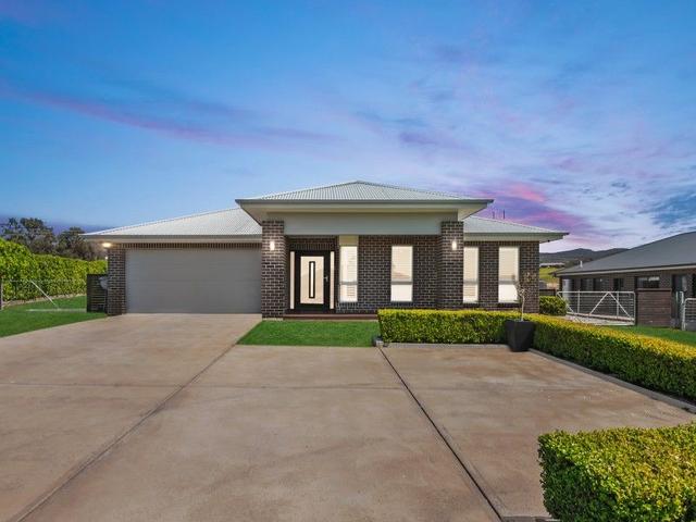 11 Diana Drive, NSW 2850