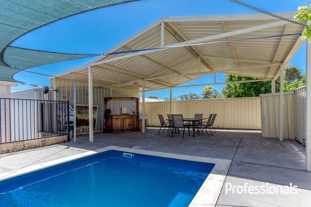 10 Moorine Court, WA 6168