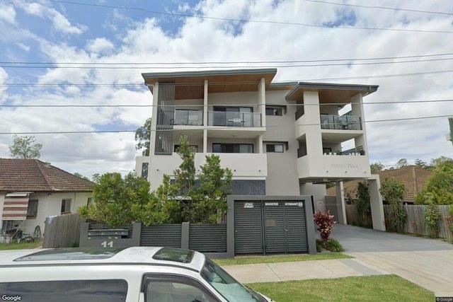 4/11 University Road, QLD 4053