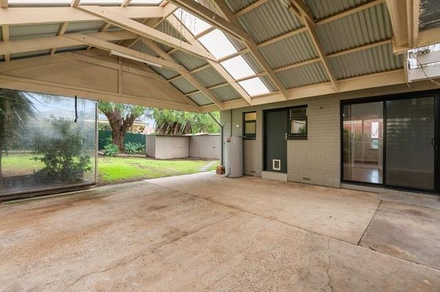 12 Desmond Rd, SA 5163