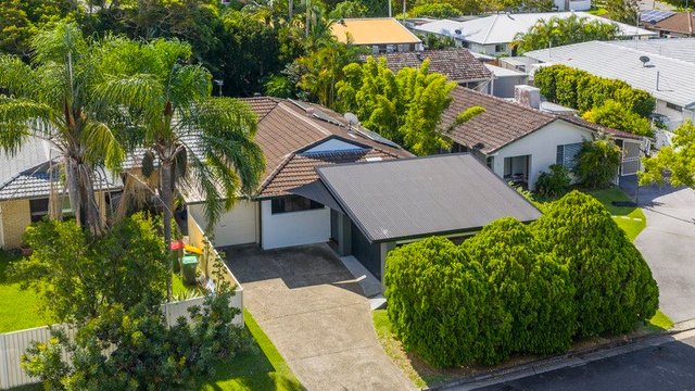 2/6 Russell Court, QLD 4220