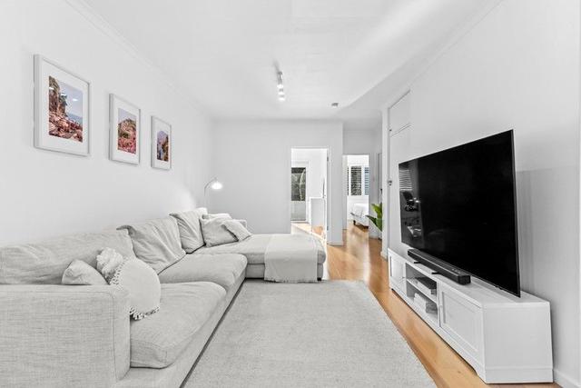 1/41 Ocean Street, NSW 2222