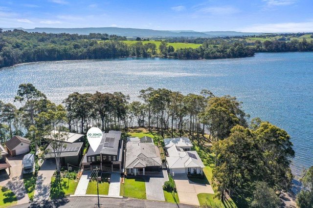 40a James  Crescent, NSW 2539