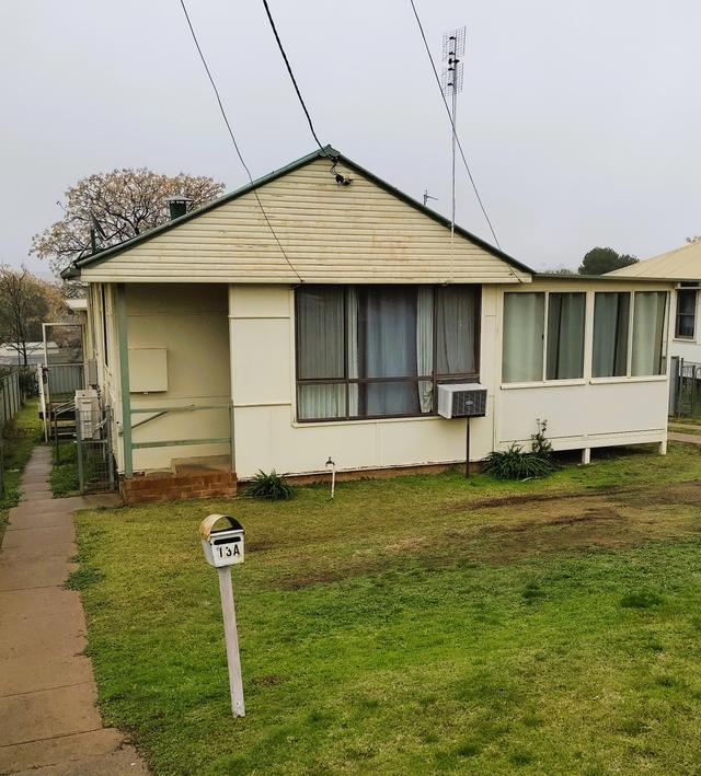 13A Monger Street, NSW 2810