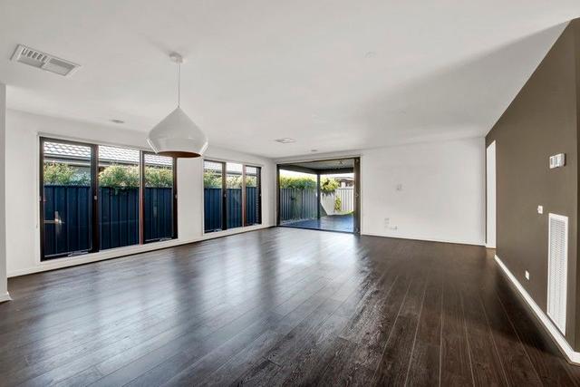 7 Zeus Avenue, VIC 3977