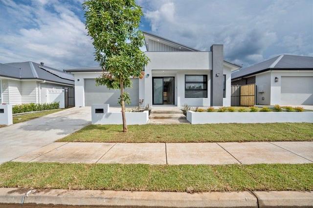 27 Ploughmans Boulevard, NSW 2754