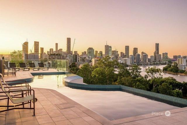 810/73 Northcote Street, QLD 4169