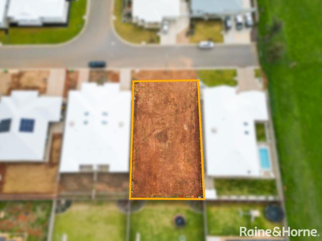 12 Katarah Street, NSW 2650