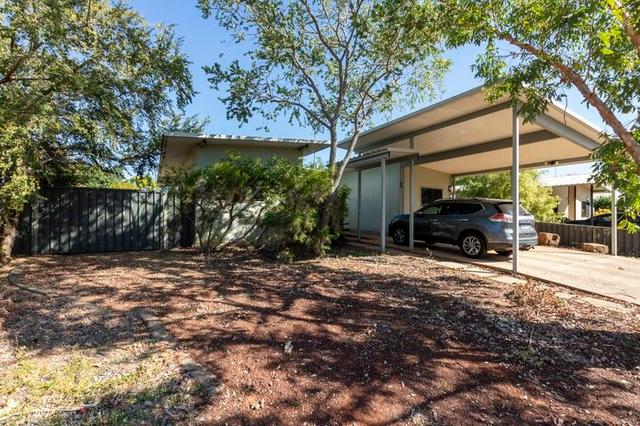 6 Bluegrass Avenue, WA 6743