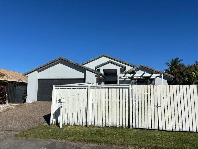 137 Monterey Keys Drive, QLD 4212