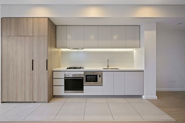 746/9 Maple Tree Road, NSW 2145