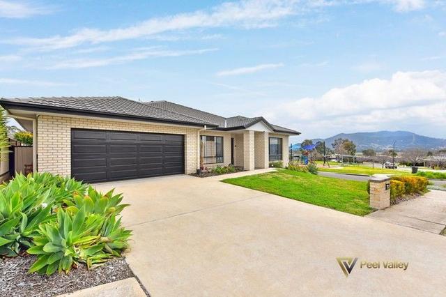 21 Falcon Drive Calala, NSW 2340