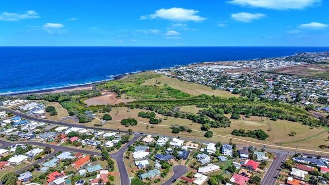 2 Bay Court, QLD 4670