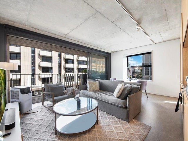 202/11 Hall Street, NSW 2026