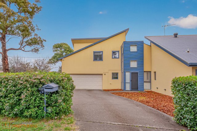 2/13 Jensen Street, ACT 2605