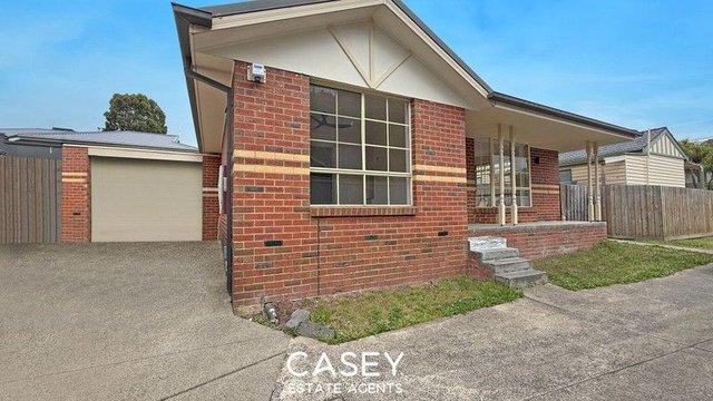 2/44 Pine Crescent, VIC 3155