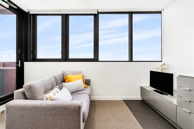 2401/555 Swanston Street, VIC 3053