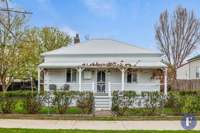 23 Binalong Street, NSW 2587