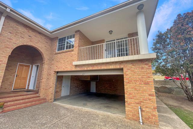 2/114 Gippsland Street, NSW 2627