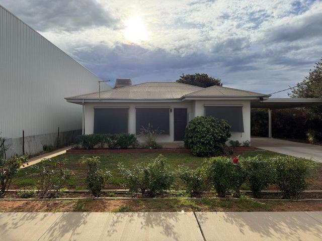 24 Eighth Street, VIC 3500