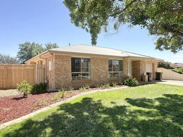 15 Mandalay Drive, NSW 2680